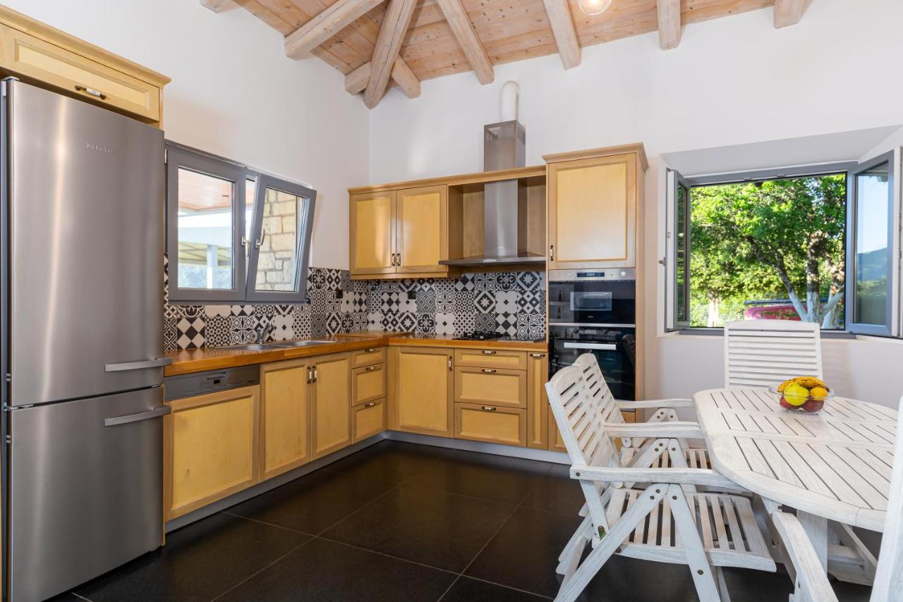 Dafni & Nikos Corfu Villa Kato Korakiana